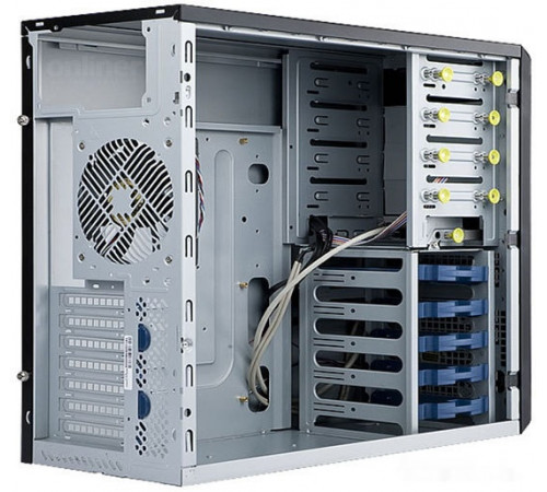 Корпус IN WIN PE689