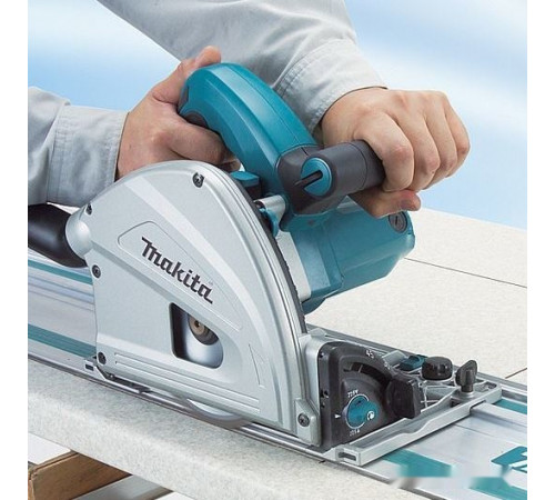 Дисковая (циркулярная) пила Makita SP6000J