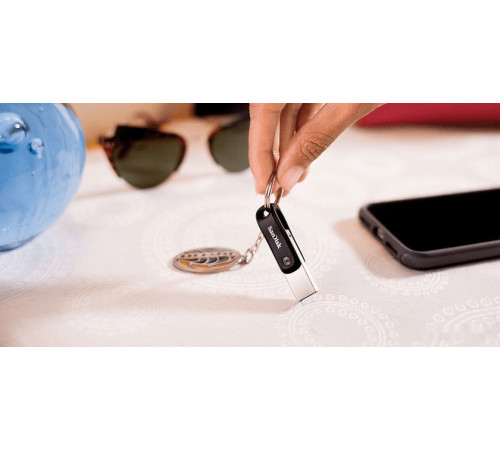 USB Flash SanDisk iXpand Go 64GB SDIX60N-064G-GN6NN