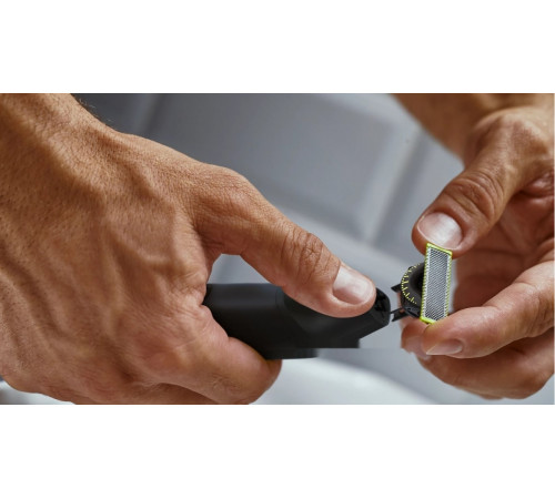 Машинка для стрижки волос Philips OneBlade Pro 360 Face + Body QP6542/15