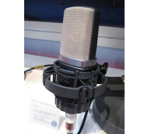 Akg C214
