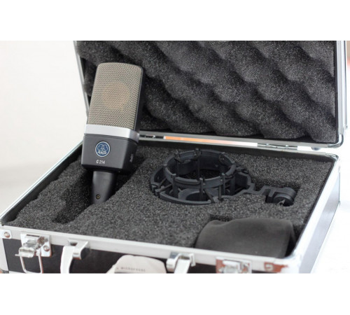 Akg C214