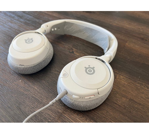 Наушники SteelSeries Arctis Nova 1 (белый)