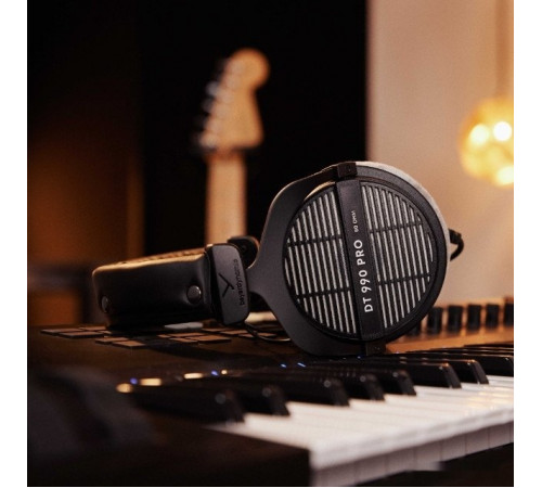 Наушники Beyerdynamic DT 990 Pro 80 Ohm