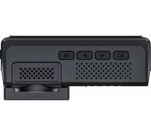Автомобильный видеорегистратор DIGMA FreeDrive 940W