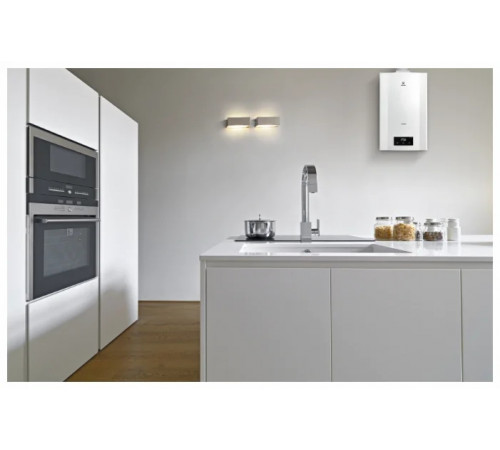 Водонагреватель Electrolux GWH 11 PRO Inverter