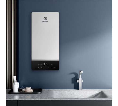 Водонагреватель Electrolux NPX 12-18 Sensomatic Pro