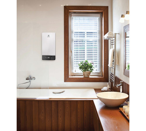 Водонагреватель Electrolux NPX 12-18 Sensomatic Pro
