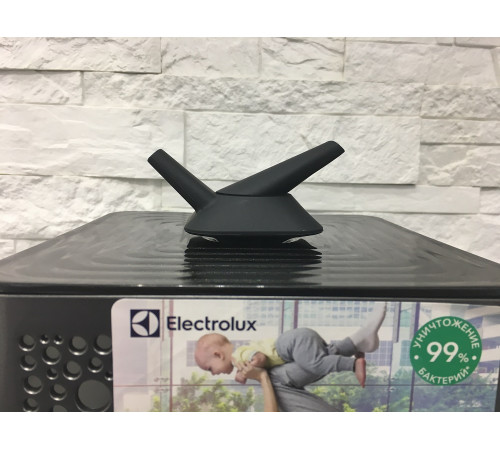 Увлажнитель воздуха Electrolux EHU-3810D