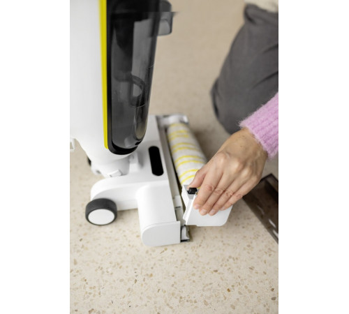 Вертикальный моющий пылесос Karcher FCV 4 1.056-131.0
