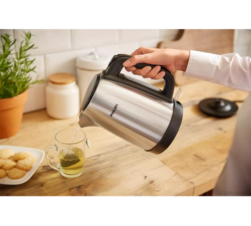 Электрический чайник Philips HD9350/90