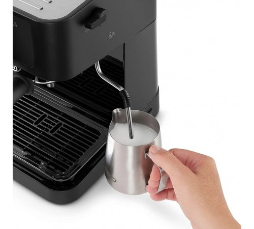Рожковая помповая кофеварка Delonghi EC 230.BK