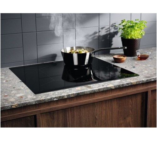 Варочная панель Electrolux EIT61443B