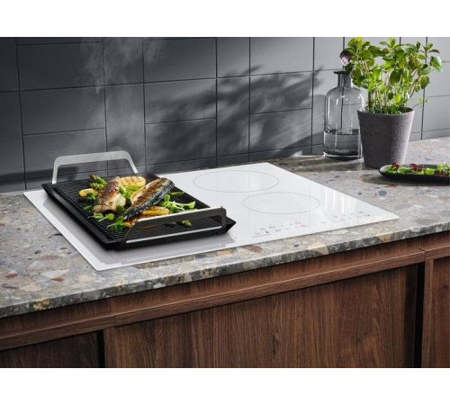 Варочная панель Electrolux LIV63431BW