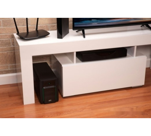 Источник бесперебойного питания APC Easy UPS BVX 1600VA BVX1600LI