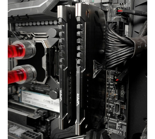 Модуль памяти Patriot Viper Steel 8GB DDR4 PC4-28800 PVS48G360C8