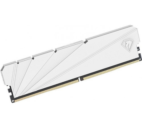 Модуль памяти Netac Shadow S 8ГБ DDR4 3600 МГц NTSSD4P36SP-08W