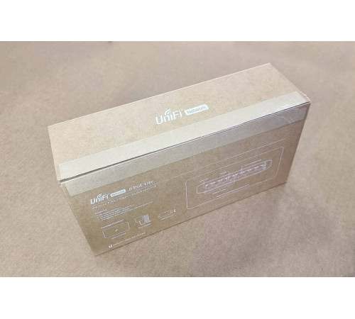 Коммутатор Ubiquiti UniFi Switch Lite 8 POE