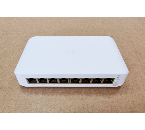 Коммутатор Ubiquiti UniFi Switch Lite 8 POE