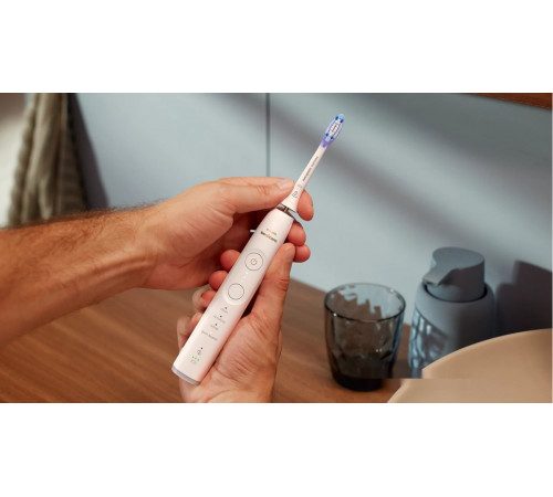 Электрическая зубная щетка Philips Sonicare 7100 HX7420/01