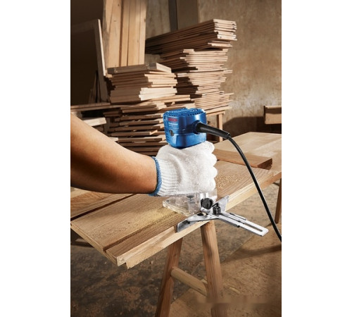 Фрезер Bosch GKF 550 Professional 06016A0020