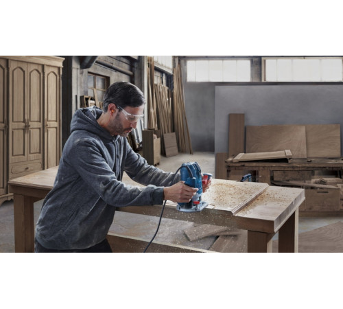 Фрезер Bosch GOF 130 Professional 06016B7000