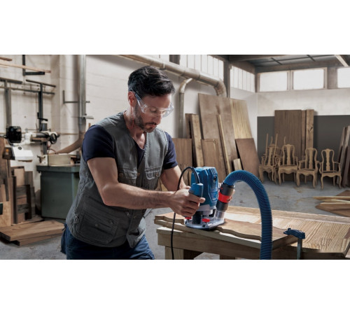 Фрезер Bosch GOF 130 Professional 06016B7000