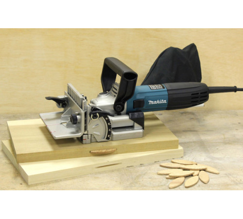 Фрезер Makita PJ7000