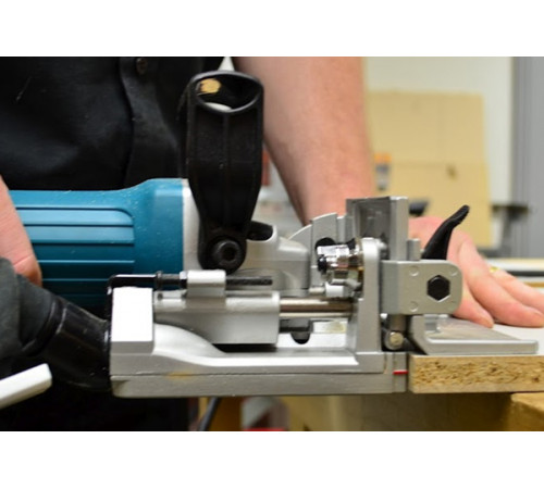 Фрезер Makita PJ7000