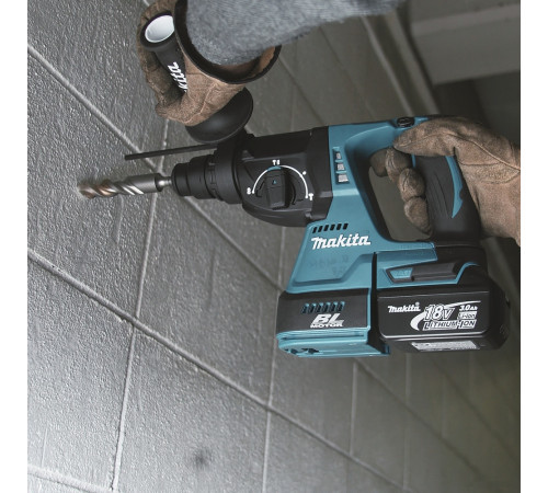 Перфоратор Makita DHR242RT (с 1-им АКБ, кейс)