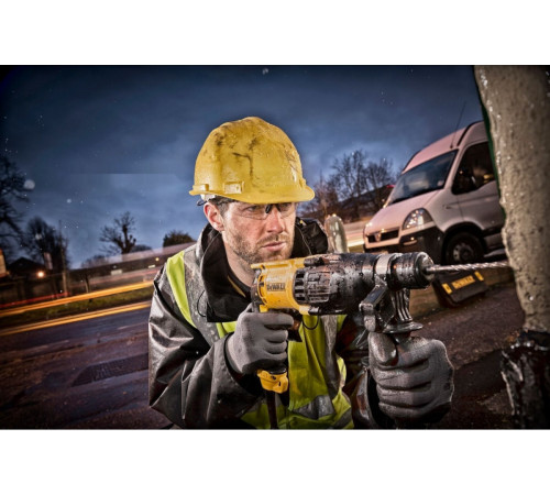 Перфоратор DeWALT D25133K-QS (кейс)