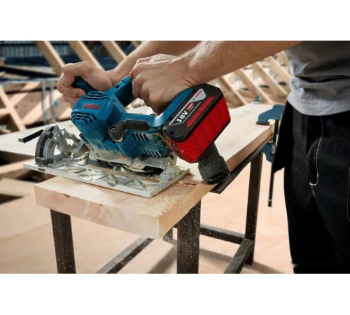 Дисковая (циркулярная) пила Bosch GKS 185-LI Professional 06016C1221 (без АКБ)