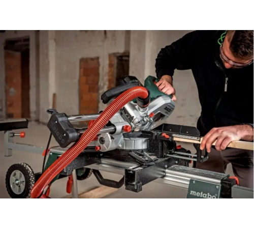 Торцовочная пила Metabo KGS 216 M 613216000