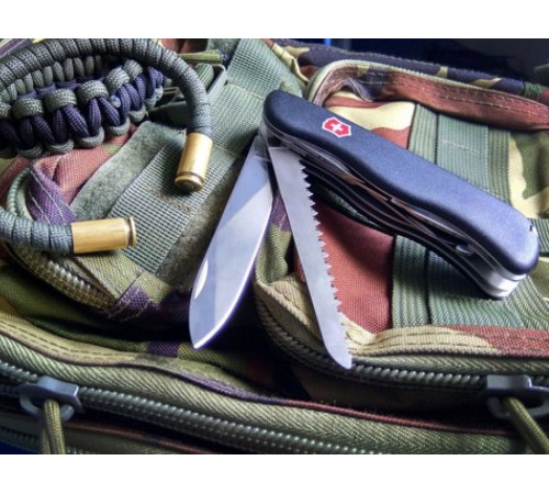 Туристический нож Victorinox Outrider [0.8513.3]