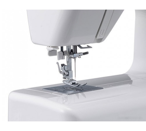 Электромеханическая швейная машина Janome EQ25