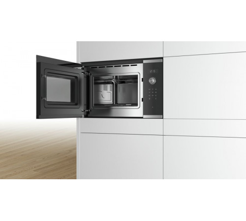 Микроволновая печь Bosch BFL554MS0