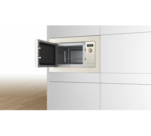 Микроволновая печь Bosch BEL653MP3