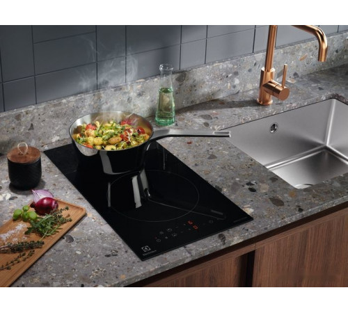 Варочная панель Electrolux LIT30231C