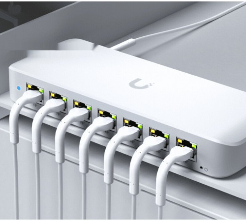Коммутатор Ubiquiti UniFi Switch Ultra 210W
