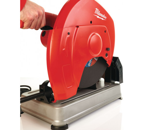 Дисковая пила Milwaukee CHS355