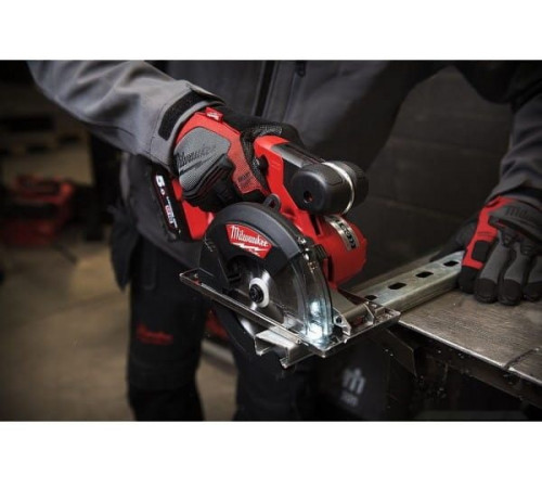 Дисковая (циркулярная) пила Milwaukee Fuel M18 FMCS-502X 4933459193 (с 1-м АКБ, сумка)
