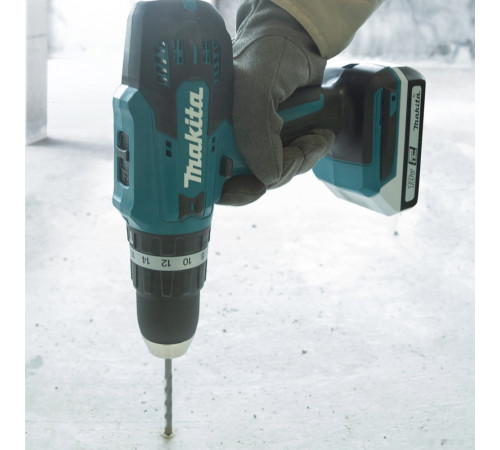 Ударная дрель-шуруповерт Makita HP488DWAE (с 2-мя АКБ, кейс)