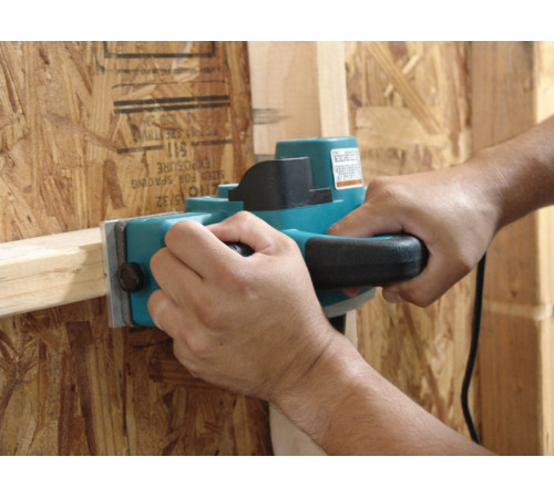 Электрорубанок Makita KP0800