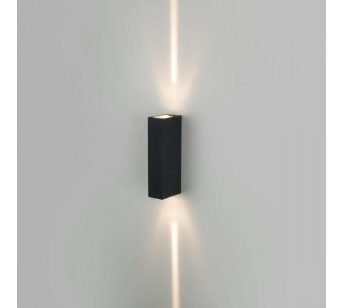 Уличный настенный светильник Elektrostandard Blaze LED 35136/W (черный)